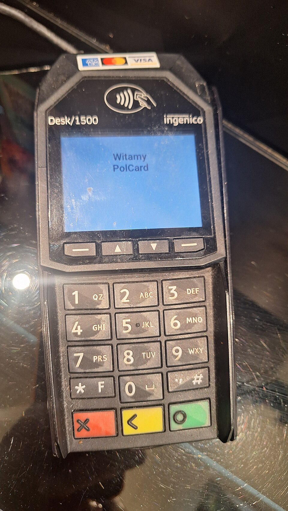 Illustration: Crypto vs Traditional Deposit Methods: Speed and Cost Comparison